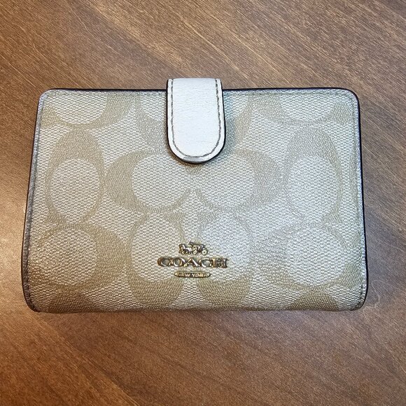 Coach Coach Signature Leather Wallet Canvas Short Wallet F23553 - Picture 1 of 8